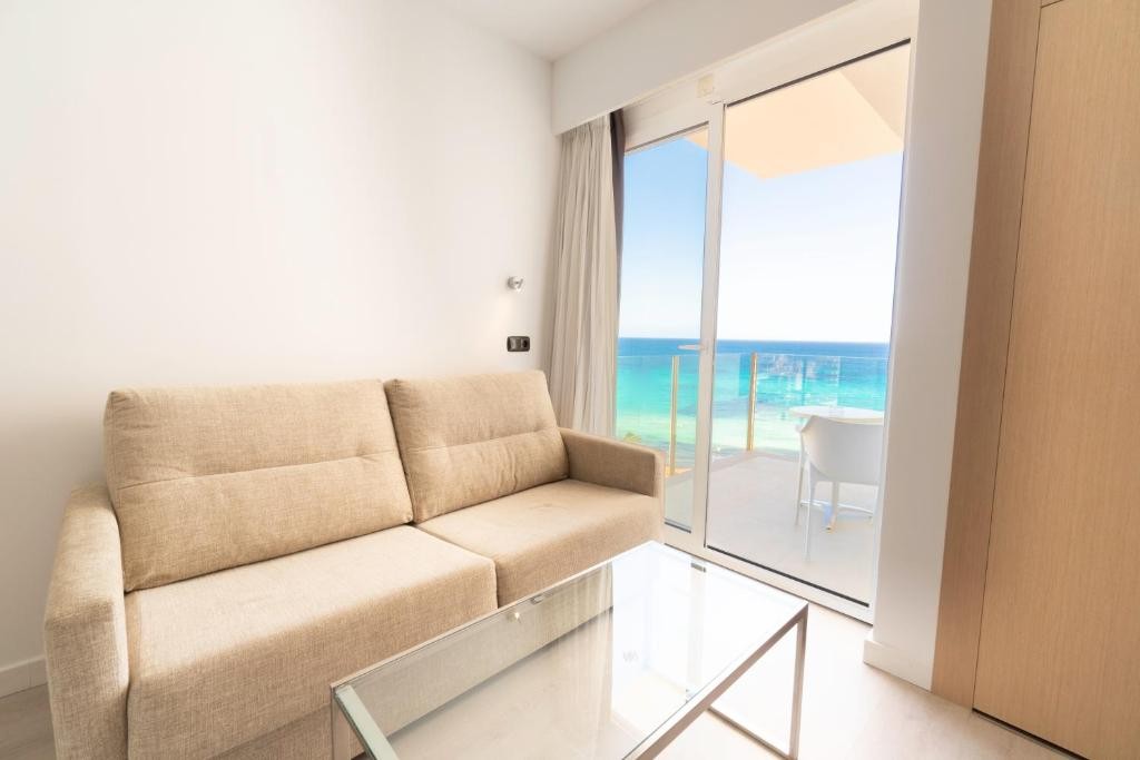 Cm Playa Del Moro