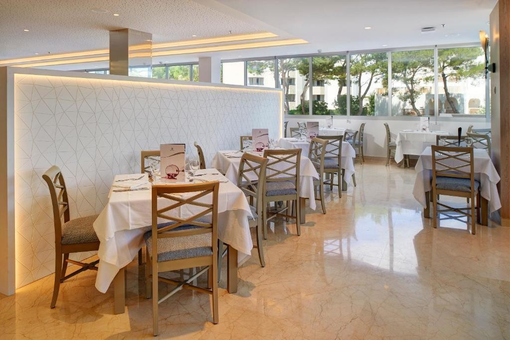 Hipotels Bahia Cala Millor (Adults Only 18+)