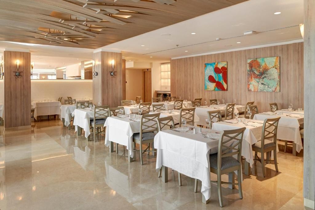 Hipotels Bahia Cala Millor (Adults Only 18+)