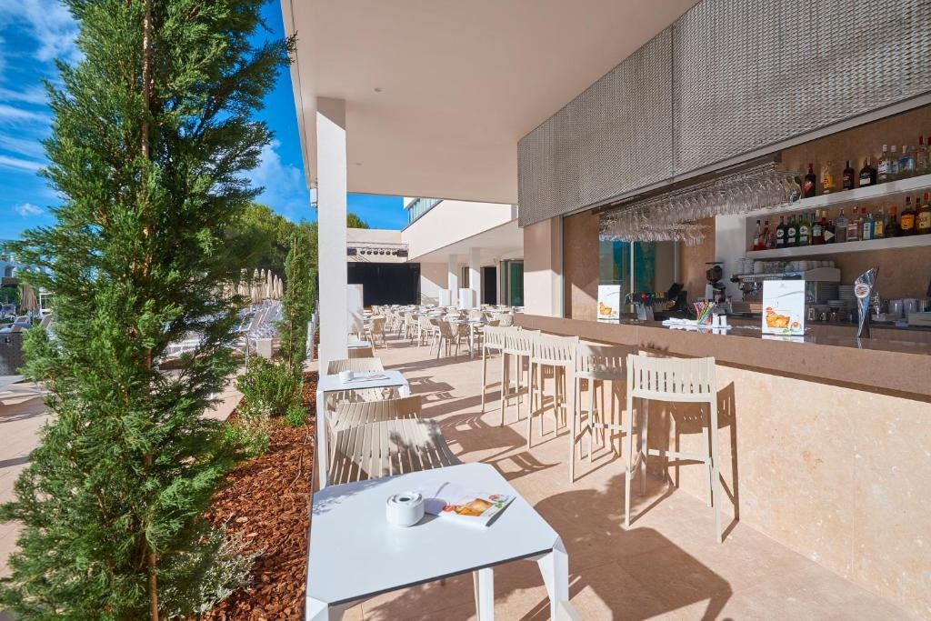 Hipotels Bahia Cala Millor (Adults Only 18+)