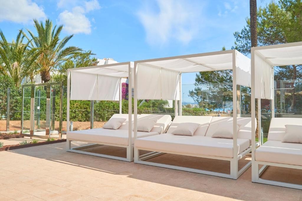 Hipotels Bahia Cala Millor (Adults Only 18+)