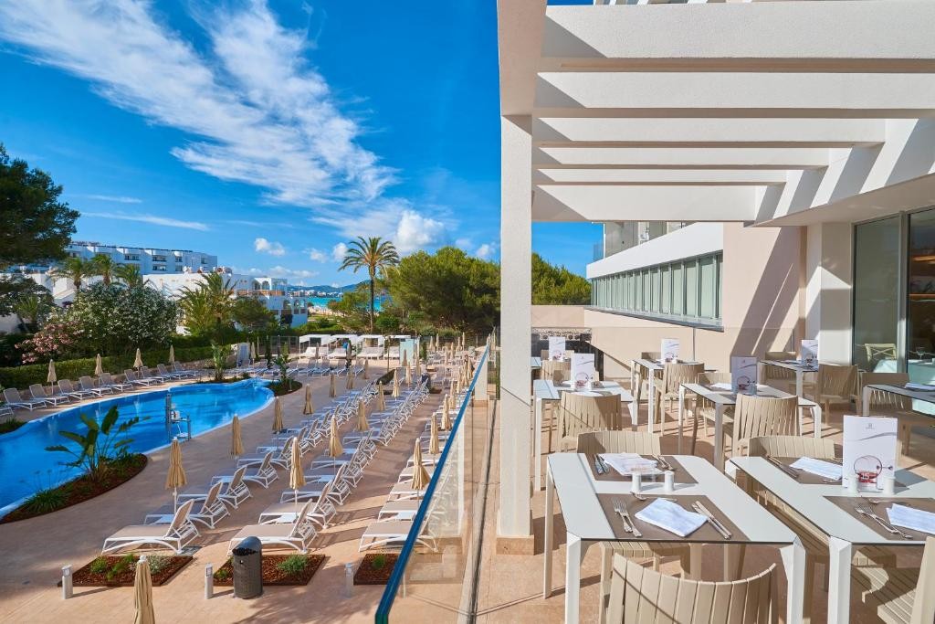 Hipotels Bahia Cala Millor (Adults Only 18+)