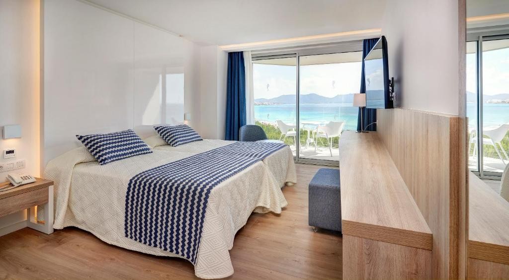Hipotels Bahia Cala Millor (Adults Only 18+)