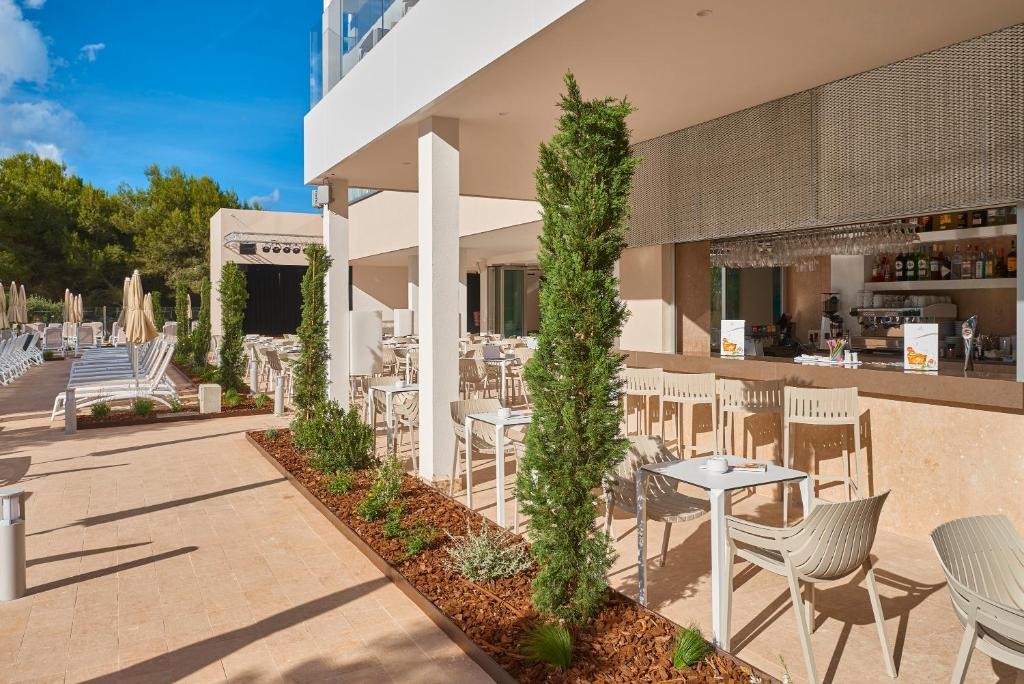 Hipotels Bahia Cala Millor (Adults Only 18+)