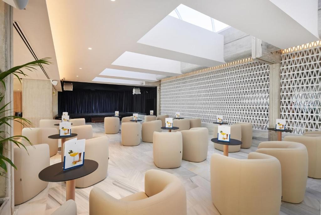 Hipotels Mediterraneo (Adults Only 18+)