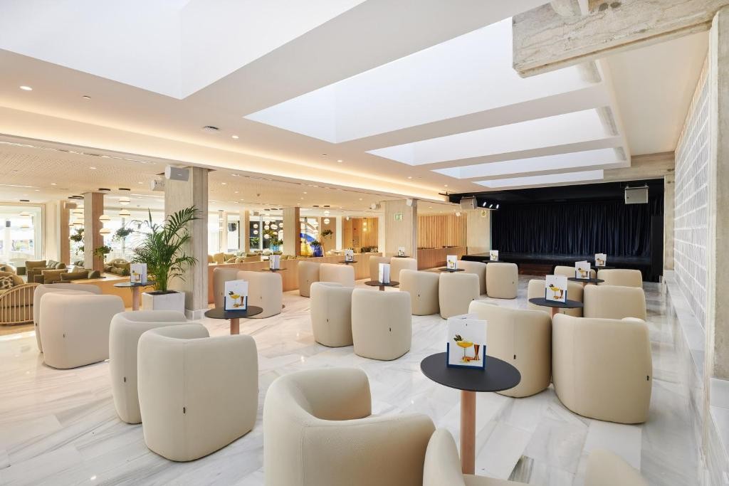 Hipotels Mediterraneo (Adults Only 18+)