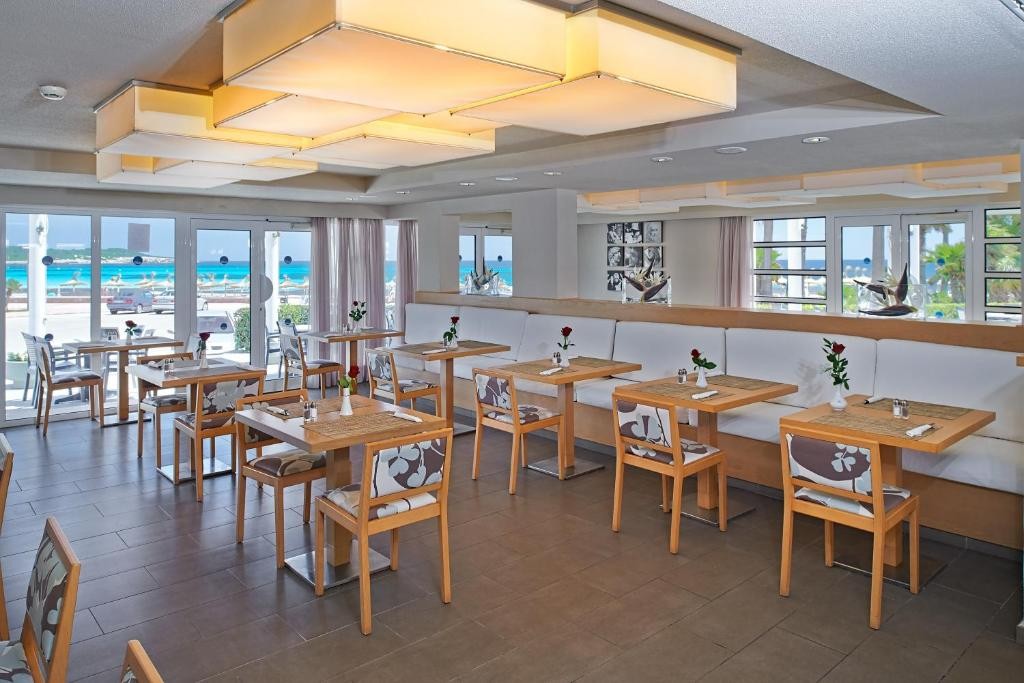 Hipotels Mediterraneo (Adults Only 18+)