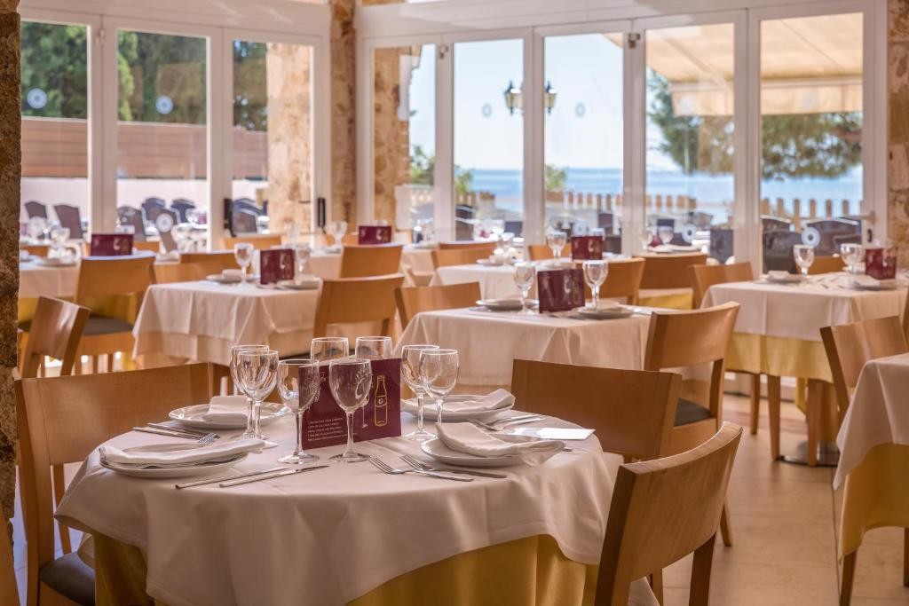 Htop Caleta Palace