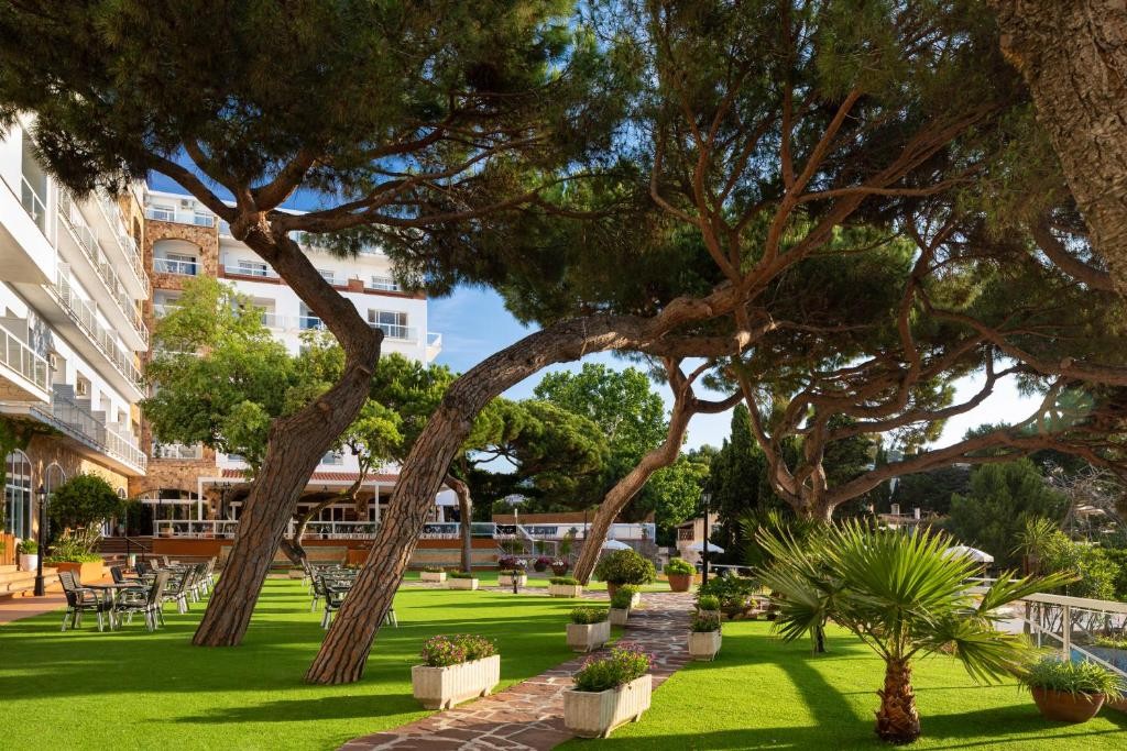 Htop Caleta Palace