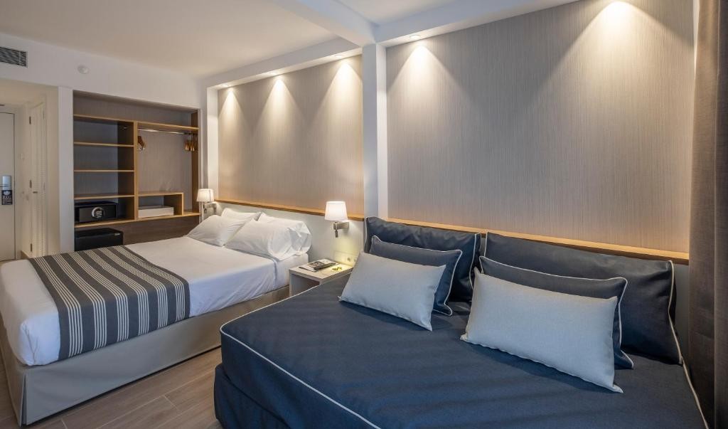 Rosamar Es Blau (Adults Only From 21 y.o.)