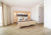 Eix Lagotel Hotel & Apartments