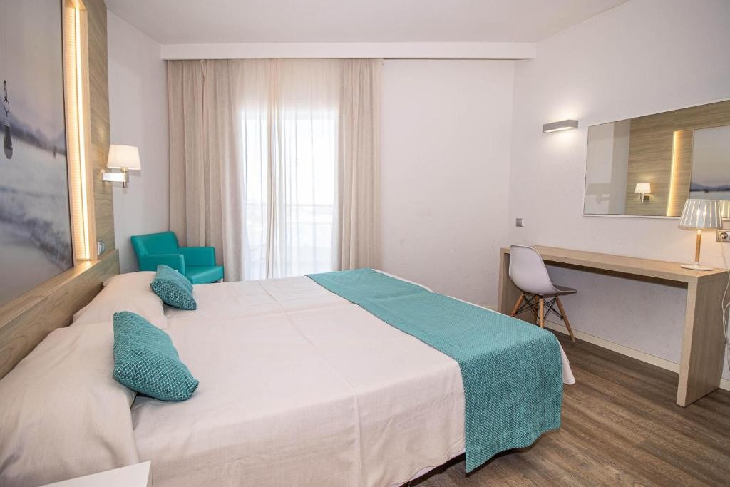Eix Lagotel Hotel & Apartments