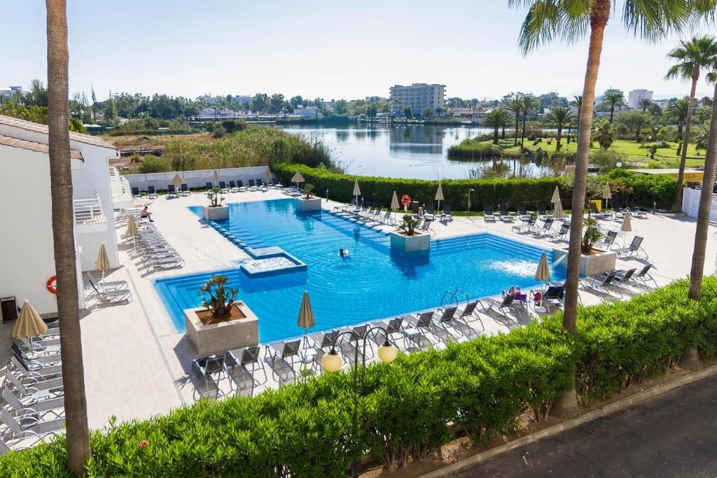 Eix Lagotel Hotel & Apartments