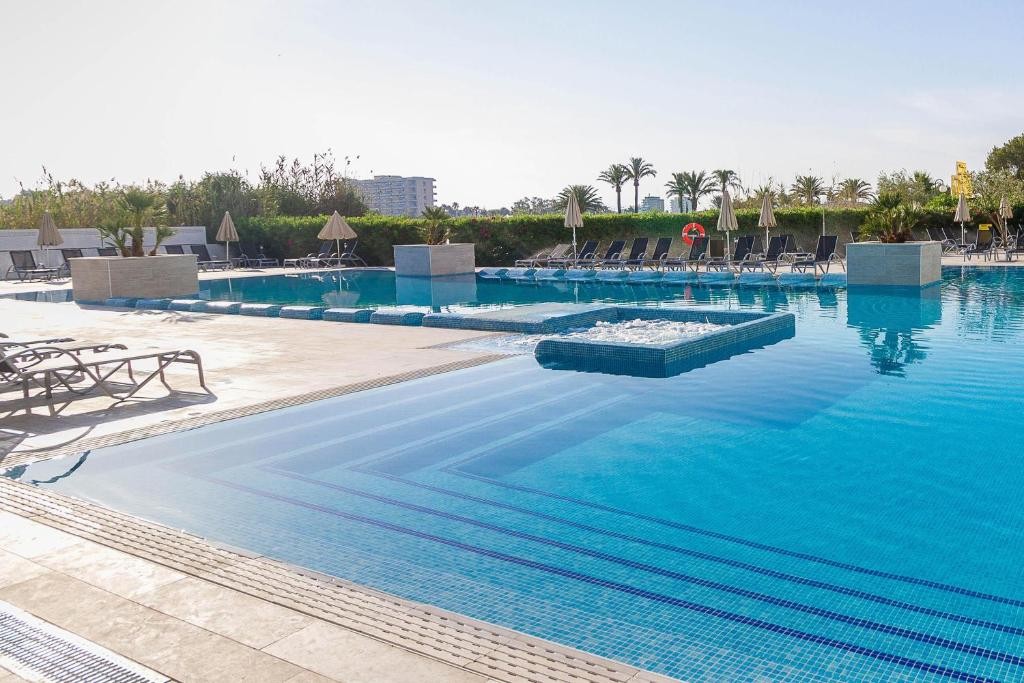 Eix Lagotel Hotel & Apartments