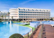 Eix Platja Daurada Aparthotel