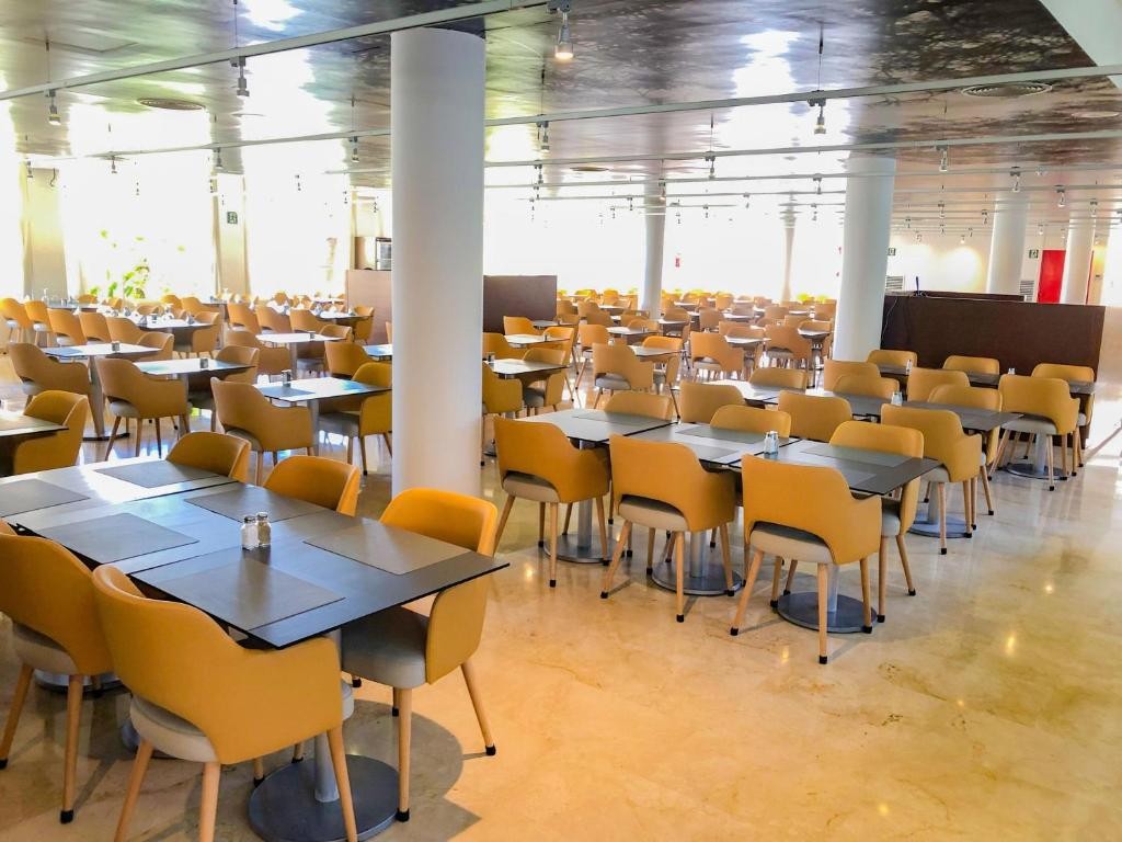 Eix Platja Daurada Aparthotel