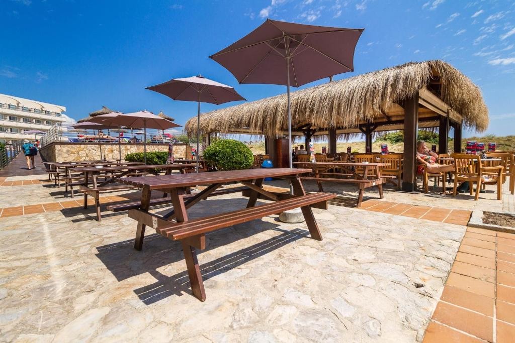 Eix Platja Daurada Aparthotel