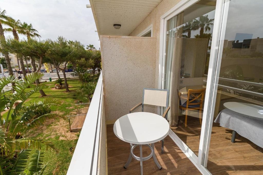 Eix Platja Daurada Aparthotel