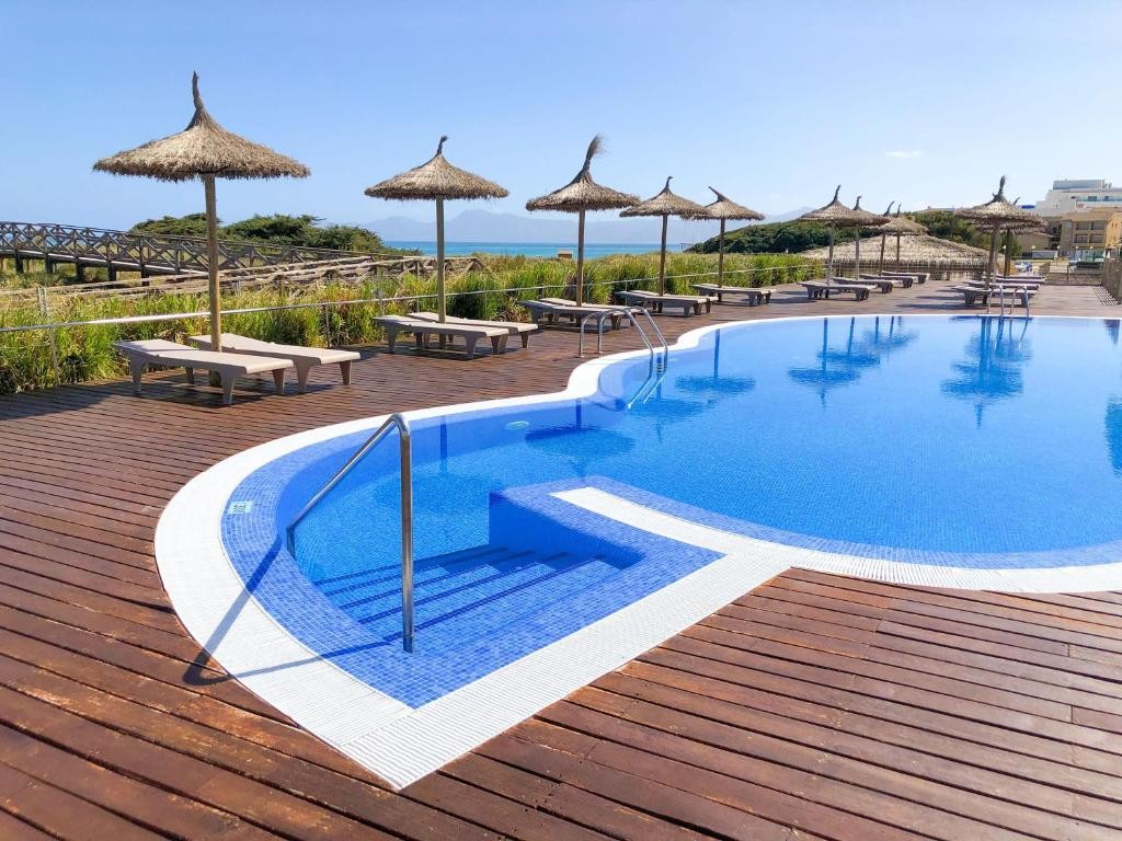 Eix Platja Daurada Aparthotel