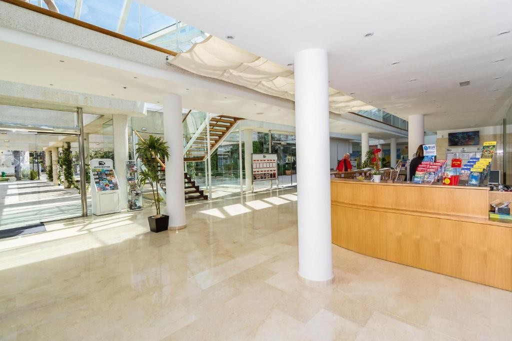 Eix Platja Daurada Aparthotel