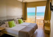 Eix Platja Daurada Aparthotel