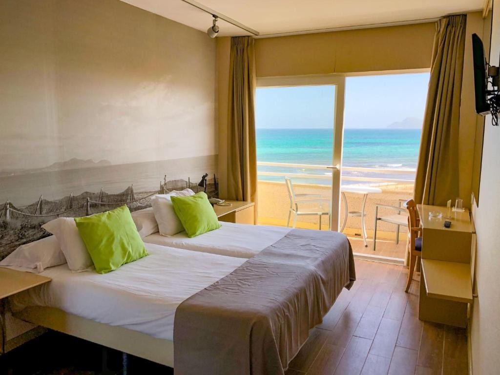 Eix Platja Daurada Aparthotel