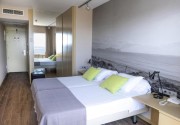 Eix Platja Daurada Aparthotel