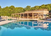 Ikos Porto Petro