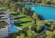 Ikos Porto Petro