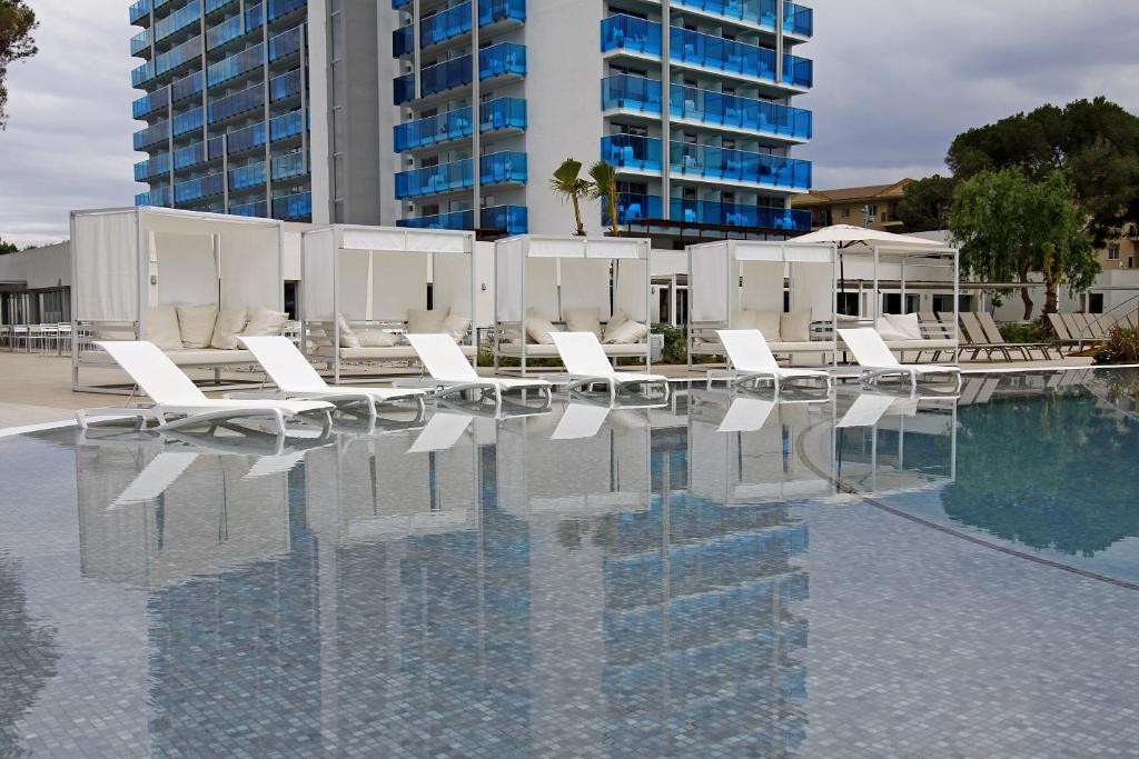 BG Tonga Tower Design Hotel & Suites