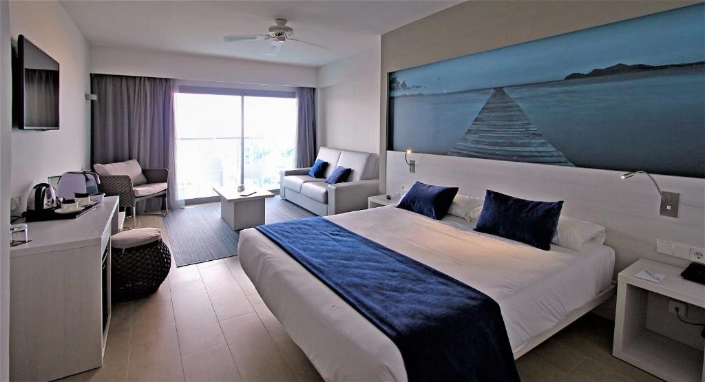 BG Tonga Tower Design Hotel & Suites