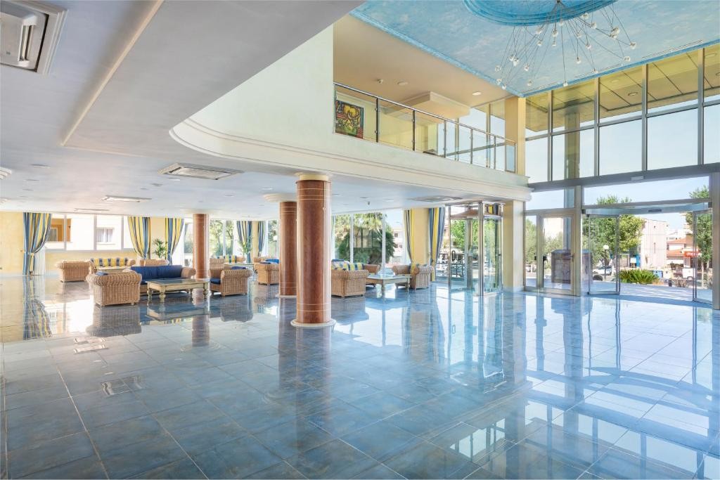 Can Picafort Palace