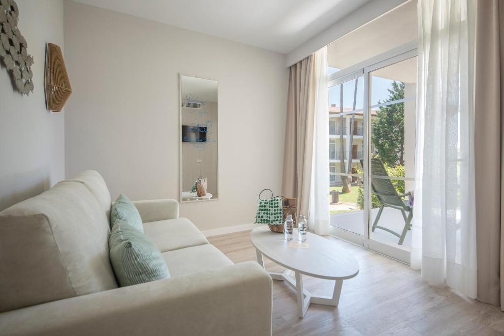 Blau Colonia Sant Jordi Resort & Spa