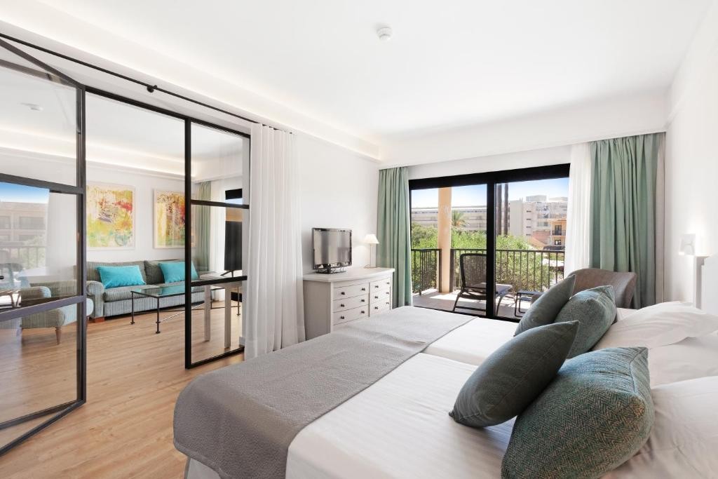 CM Mallorca Palace (Adults Only from 16 y.o.)