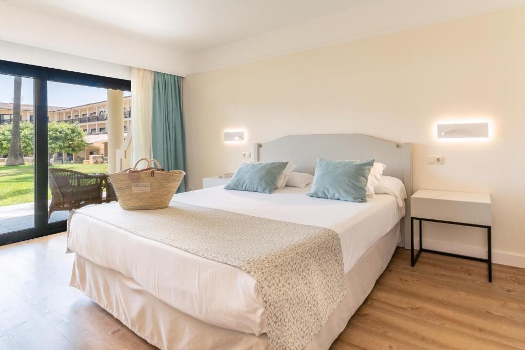 CM Mallorca Palace (Adults Only from 16 y.o.)