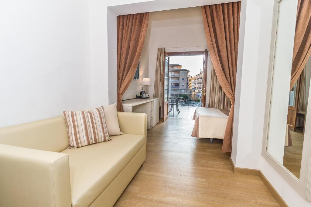 Eix Alcudia Hotel (Adults Only 18 Y.o.+)