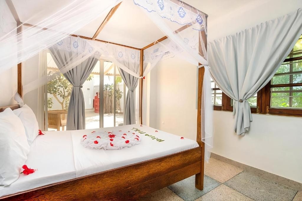 SEASHORE VILLA