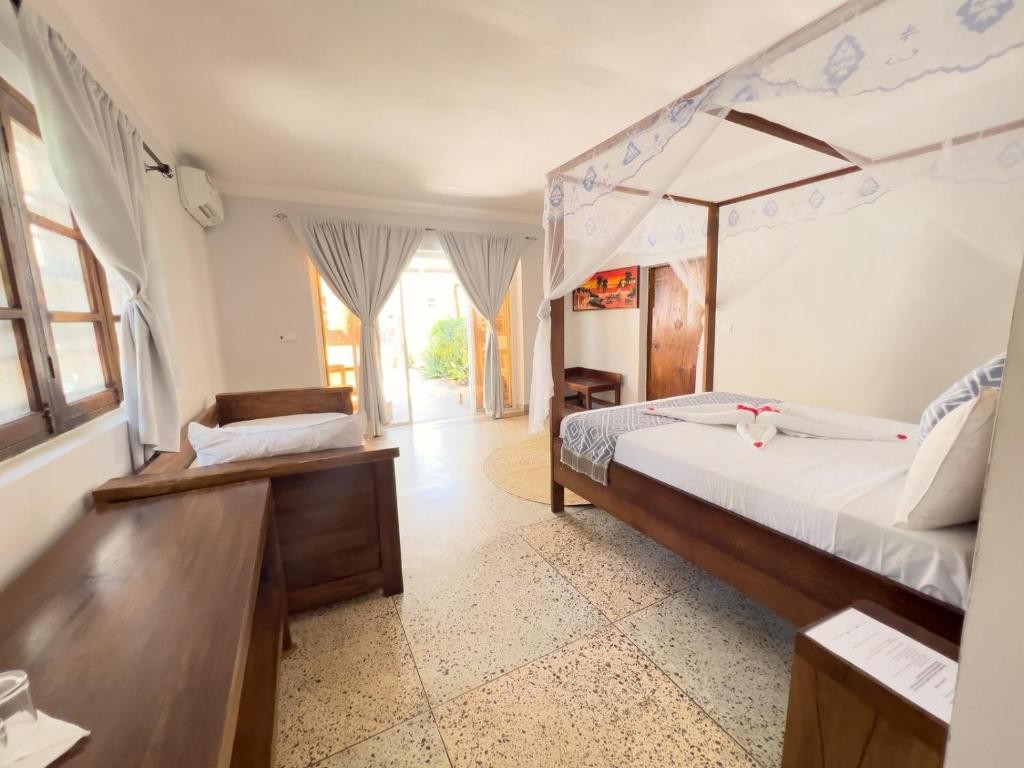 SEASHORE VILLA
