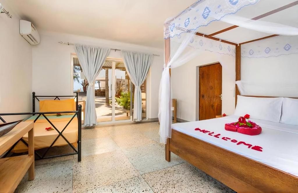 SEASHORE VILLA