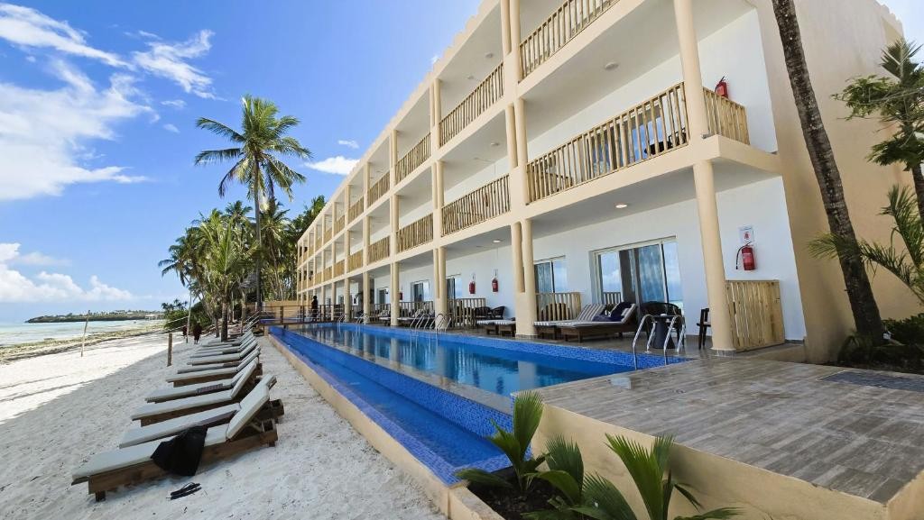 REEF AND BEACH RESORT