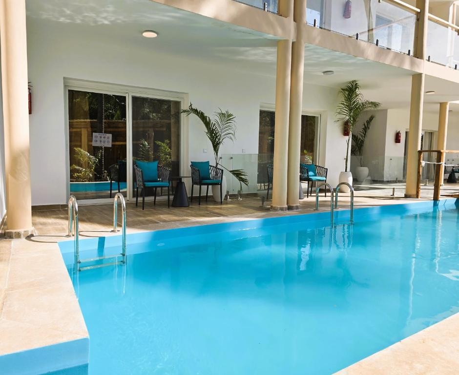 REEF AND BEACH RESORT