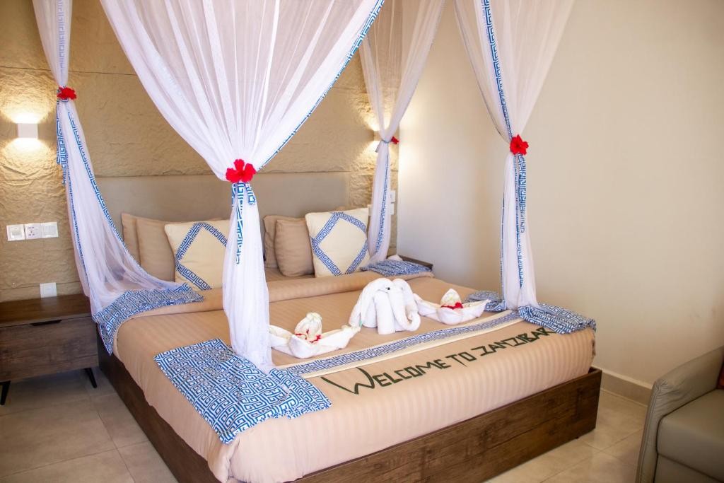 REEF AND BEACH RESORT