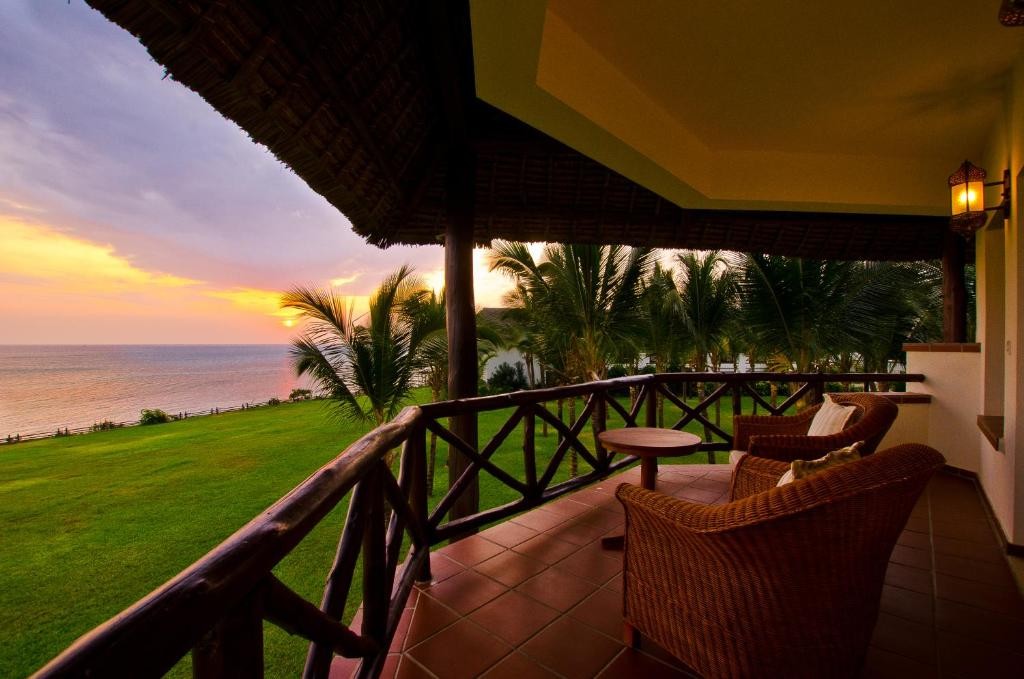 SEA CLIFF RESORT AND SPA