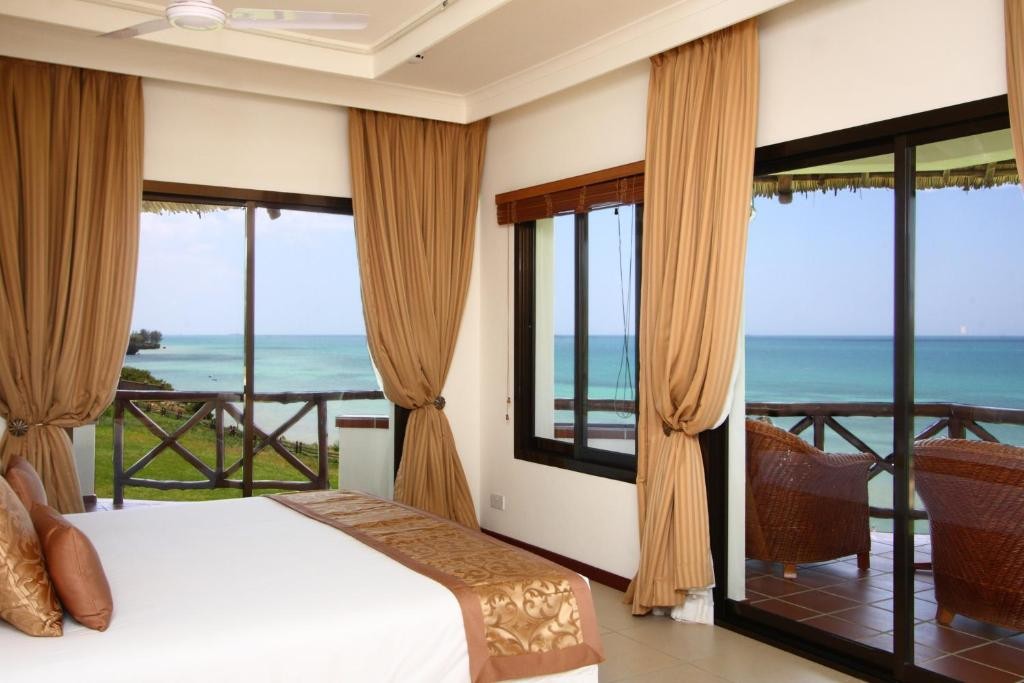 SEA CLIFF RESORT AND SPA