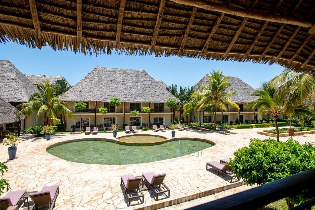 TUI BLUE BAHARI ZANZIBAR