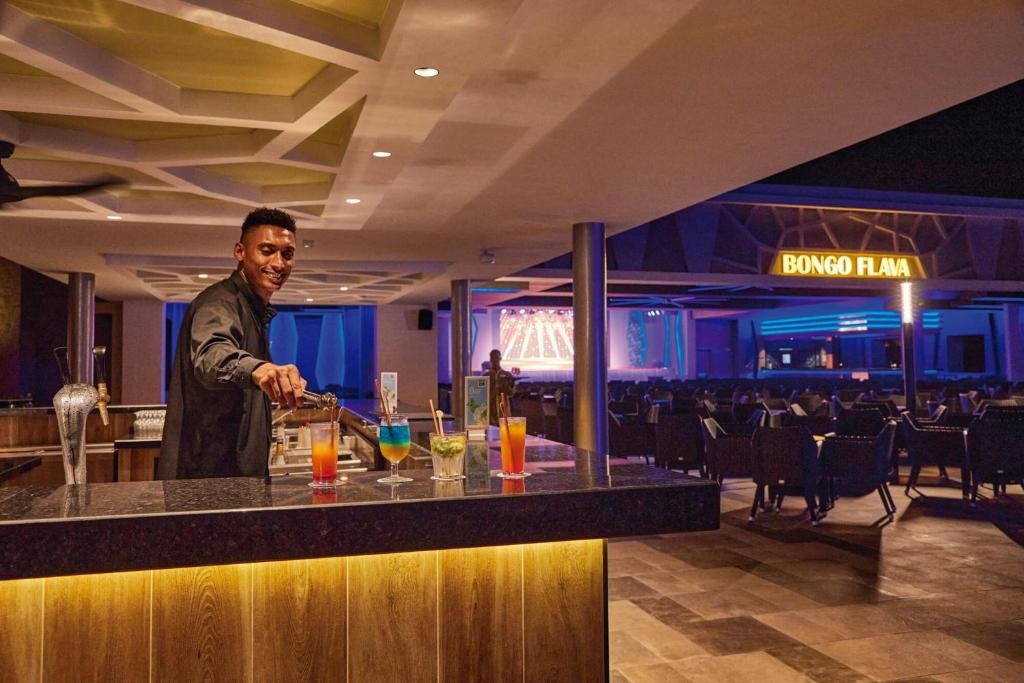 HOTEL RIU JAMBO