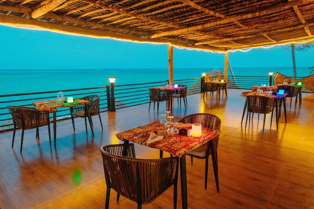 ROYAL MANDARIN HOTEL AND RESORT