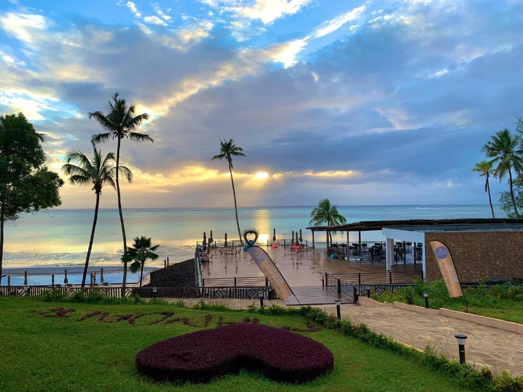 ROYAL MANDARIN HOTEL AND RESORT