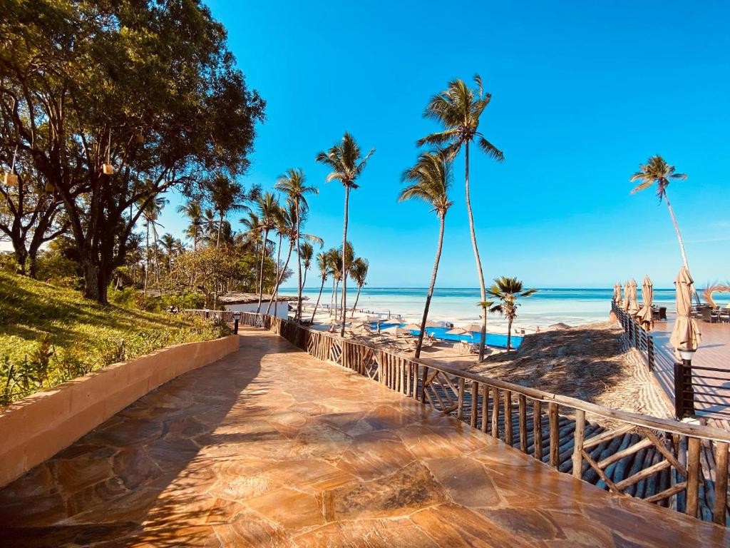 ROYAL MANDARIN HOTEL AND RESORT