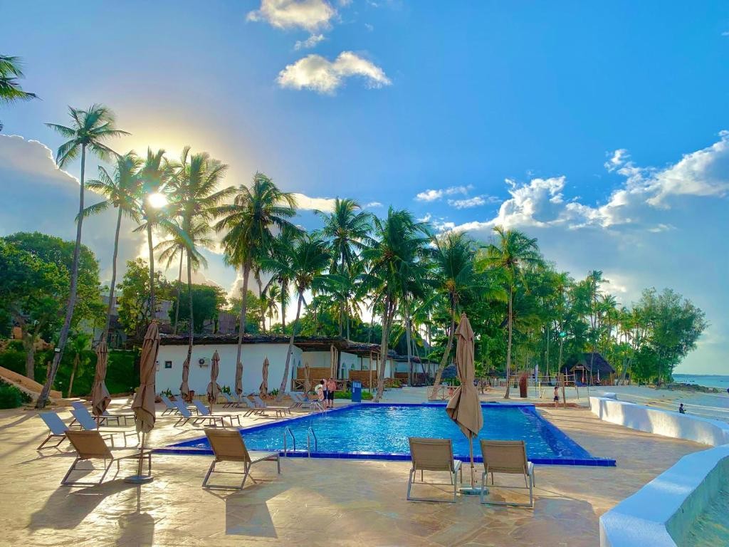ROYAL MANDARIN HOTEL AND RESORT